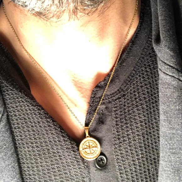 18k Gold Compass North Star Pendant Chain Mens Compass Necklace Gold Anchor GIFT - Picture 3 of 9